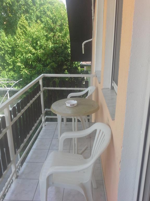 Friends Villa Apartments Heviz Ngoại thất bức ảnh